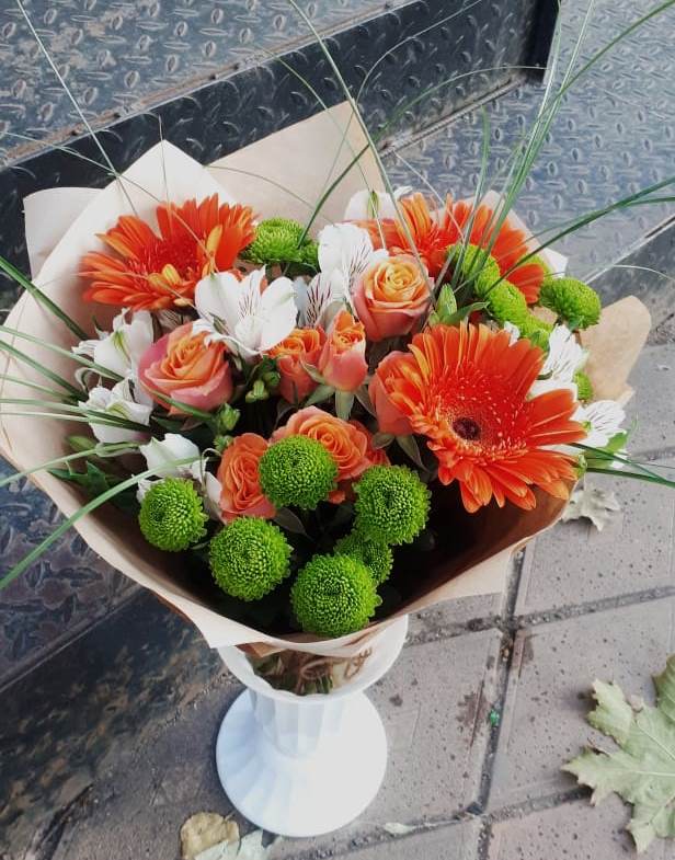 Букет цветов из: Герберы, Хризантемы, Альстромерии и Розы в Ряжске