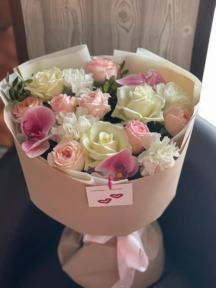 Букет цветов из: Орхидеи, Розы и Гвоздики в Ряжске