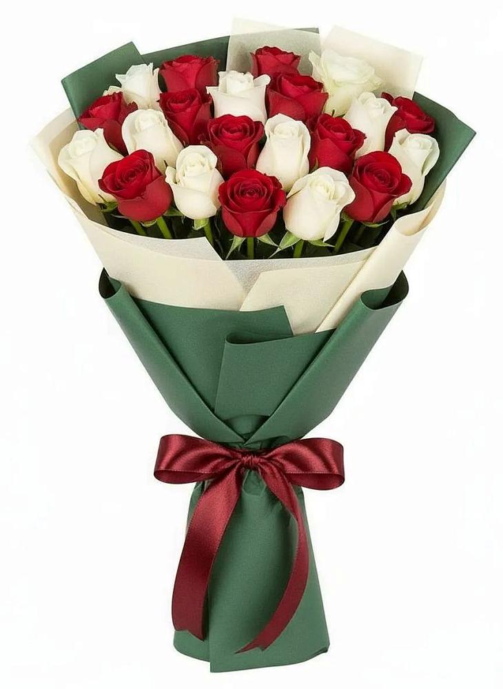 Букет Микс из красных и белых роз в Ряжске