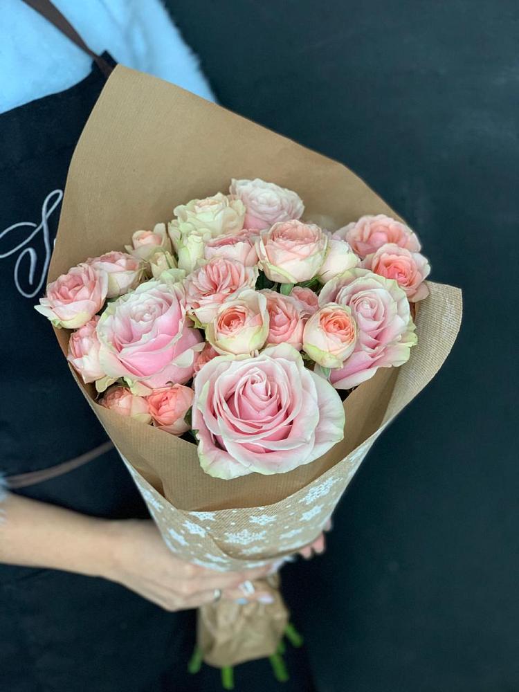 Букет цветов из: Хризантемы и Розы в Ряжске