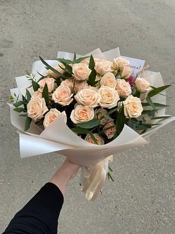 Букет Кремовые розы Латте в Ряжске