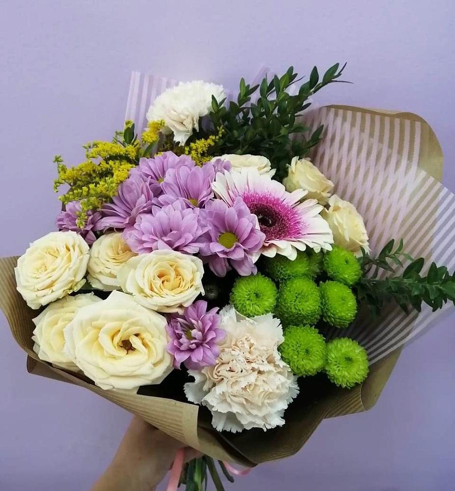 Букет цветов из: Хризантемы, Розы, Гвоздики и Герберы в Ряжске