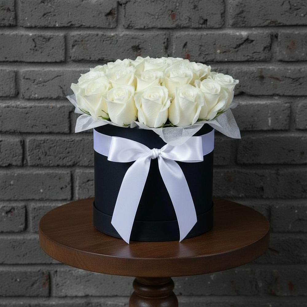 Цветочная композиция из Розы в шляпной коробке в Ряжске